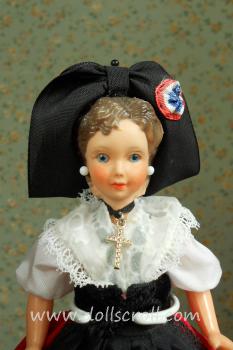 Bella - France - кукла